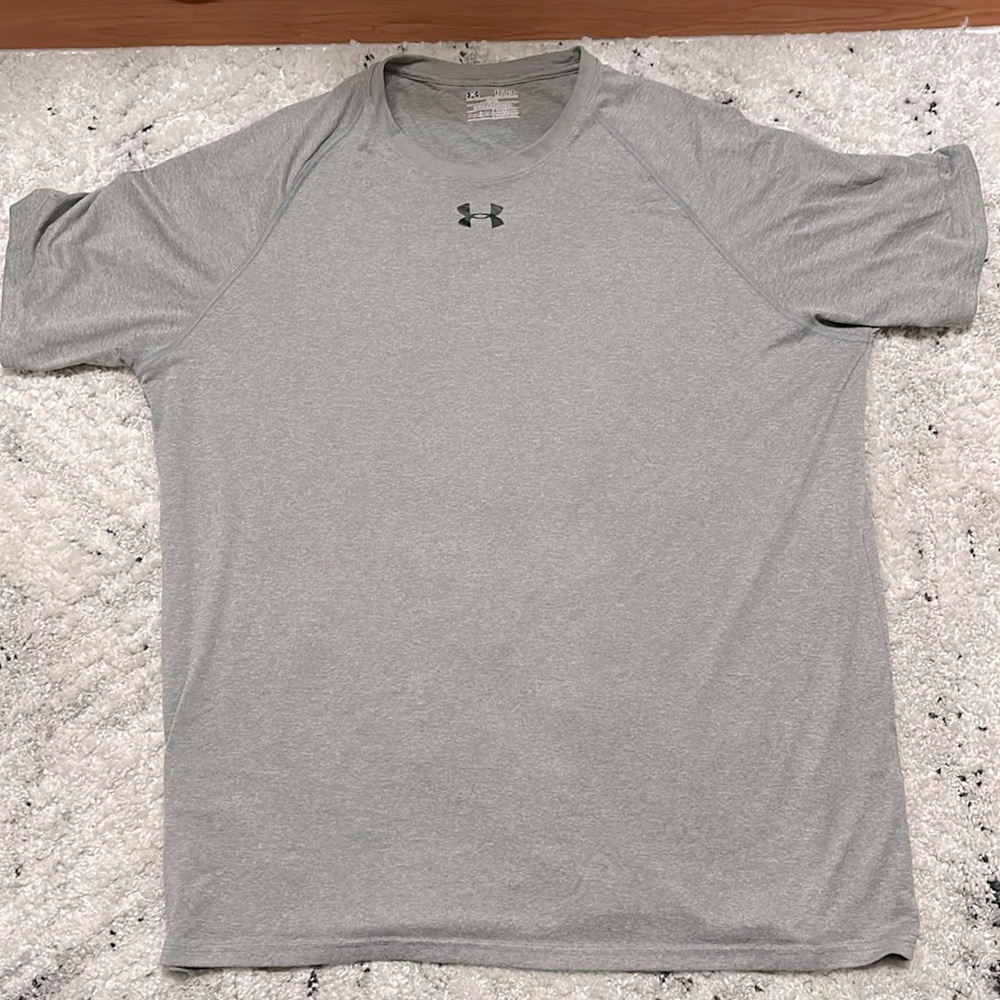 Under Armour t shirt